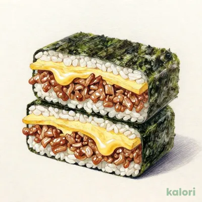 【背徳のチーズコンビニ飯】サンドおむすび　背徳チーズソース牛めし