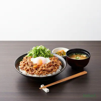 ネギたっぷり旨辛ネギたま牛めしランチセット (特盛)